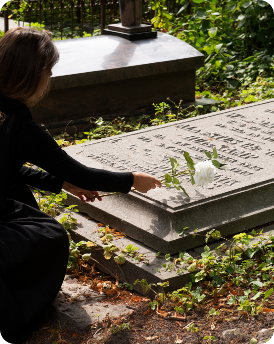 Memorique app solution - interactive design builder for memorials